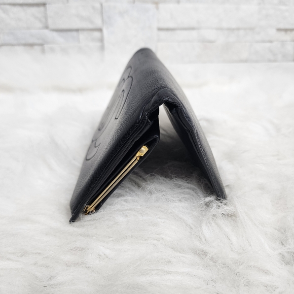 ๐ฏ % Authentic Vintage Chanel black Caviar Leather Wallet - Picture 9 of 17